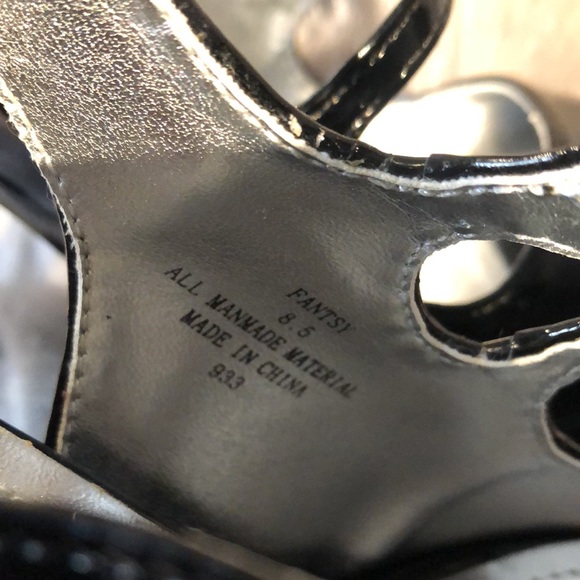 Heels - Picture 10 of 10